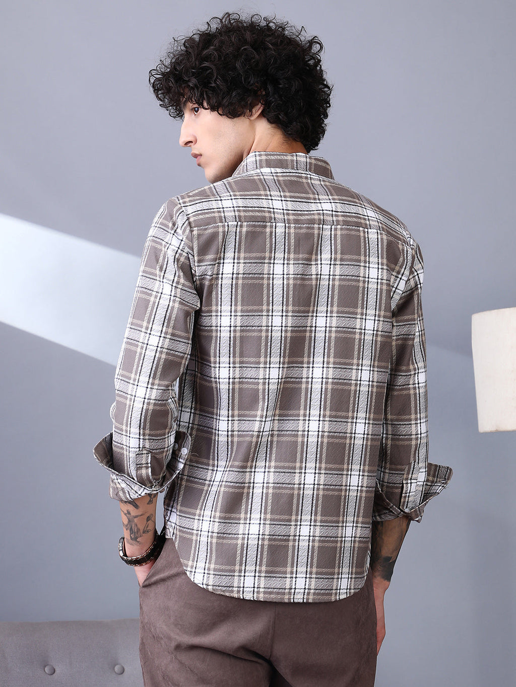Halo-Graph Regular Shirt